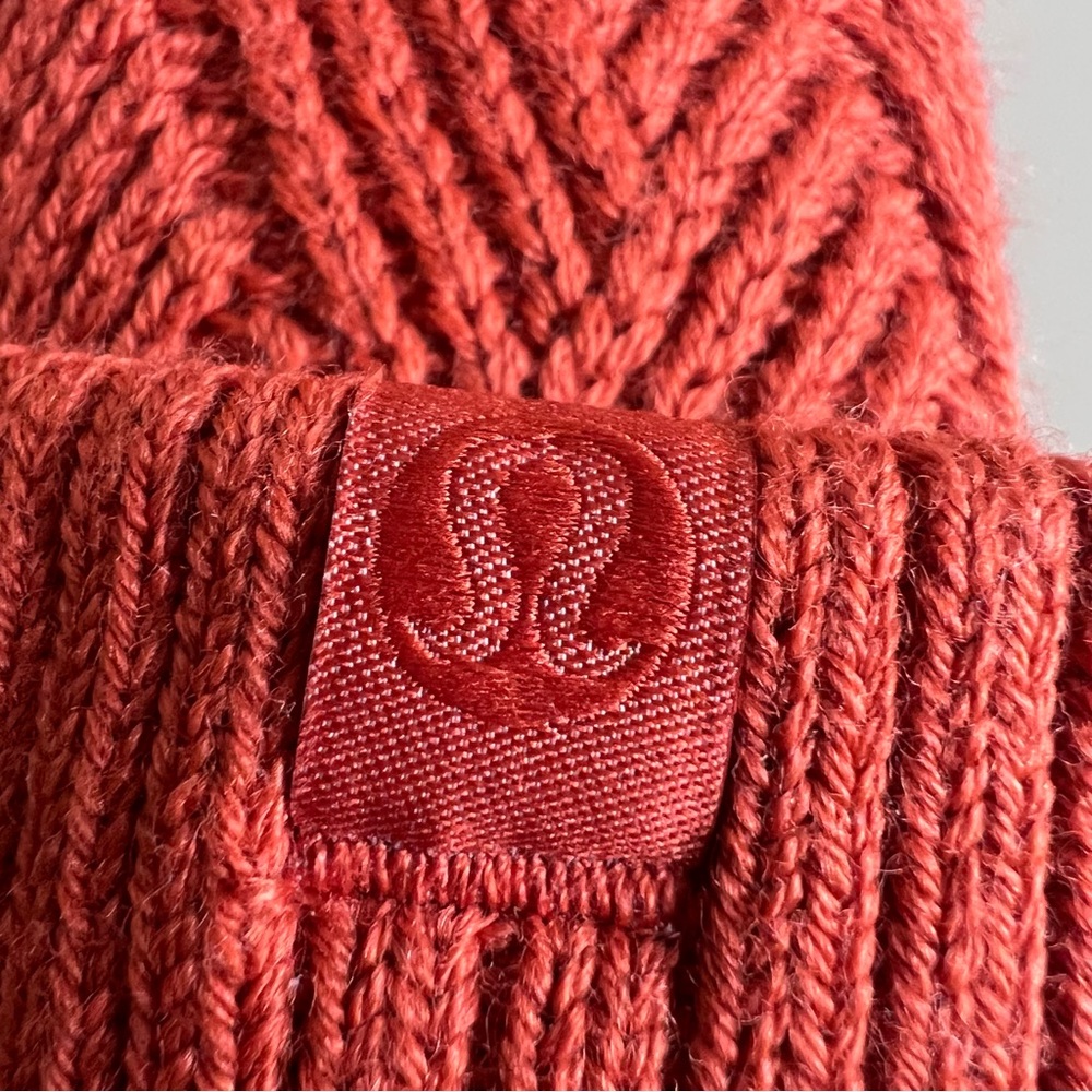 LULULEMON Chevron Knit Pom Beanie Fleece-Lined Winter Hat - Picture 5 of 15